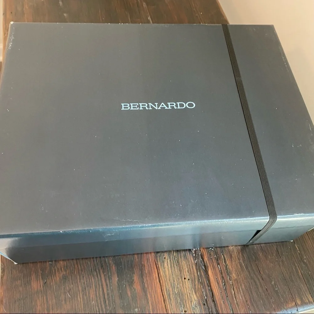 Anthropologie nwt cream